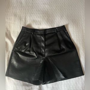 Aritzia Wilfred Leather shorts